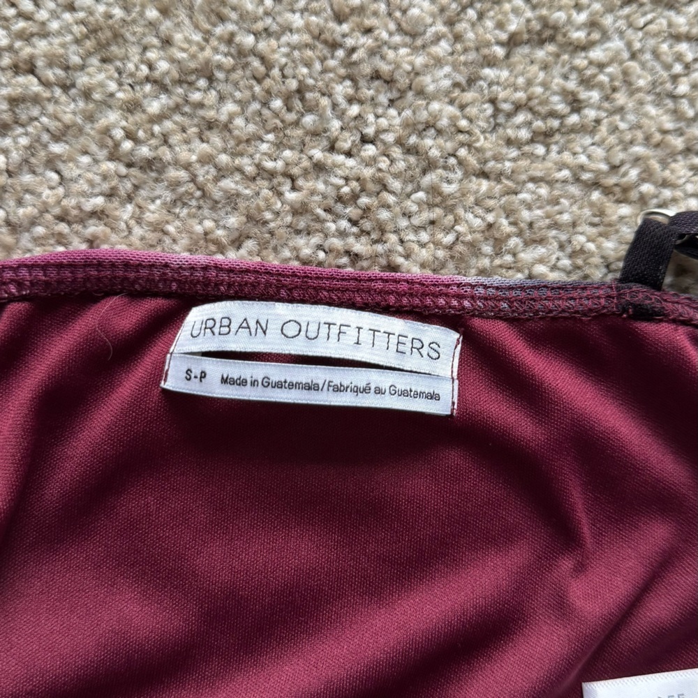 Urban Outfitters crop top - Picture 3 of 3